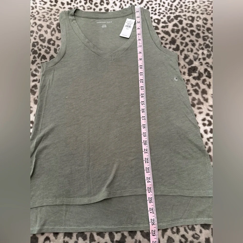 2019 American Eagle V-neck Burnout Tunic Tank Top in Green Size Small Women’s